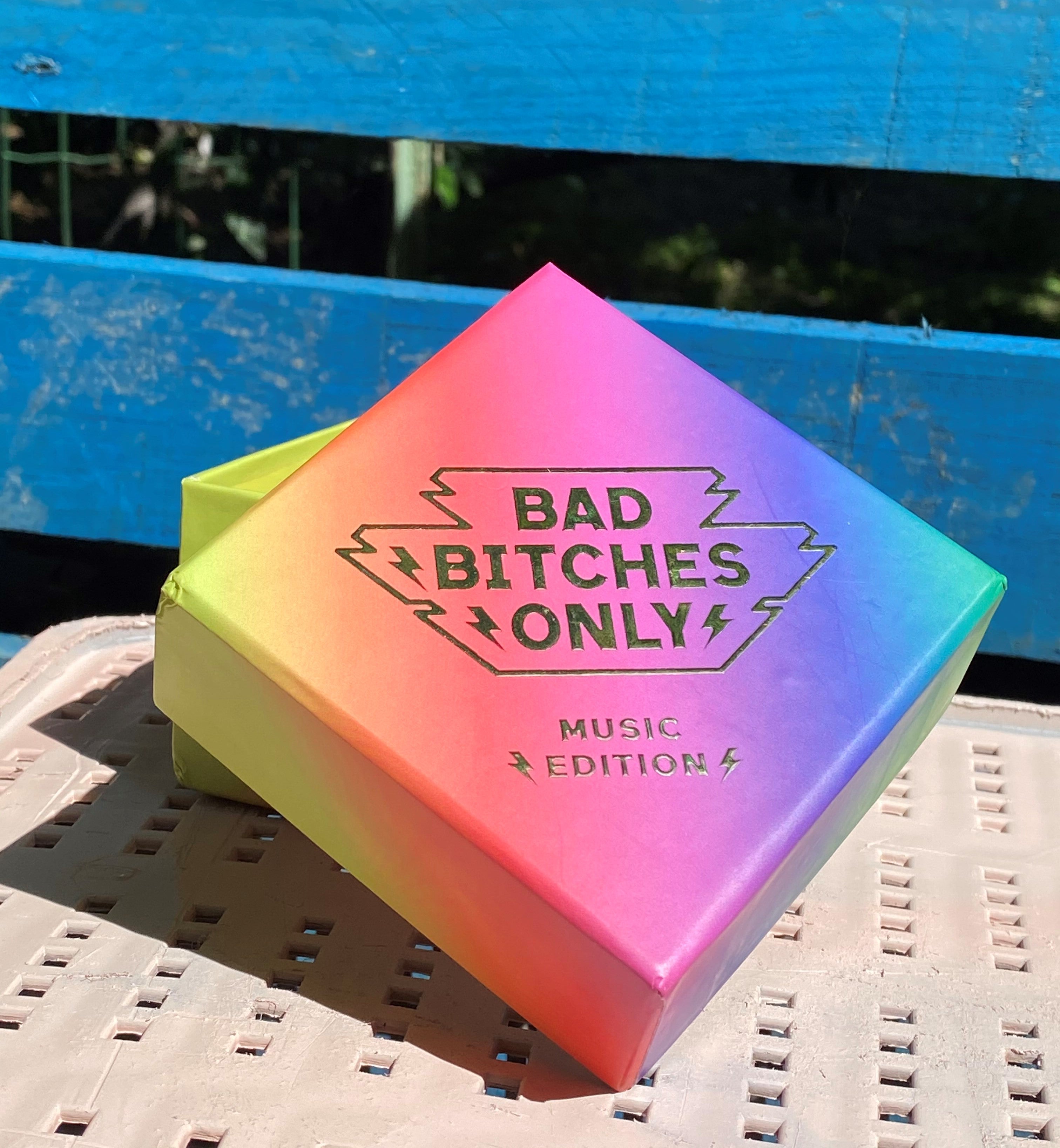 Boite jeu de société Bad Bitches Only Music edition 2020